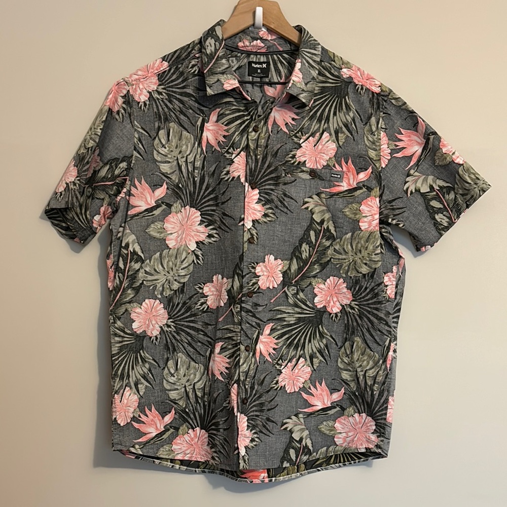 Men’s Hurley Gray and Pink Casual Button Down Shirt XL